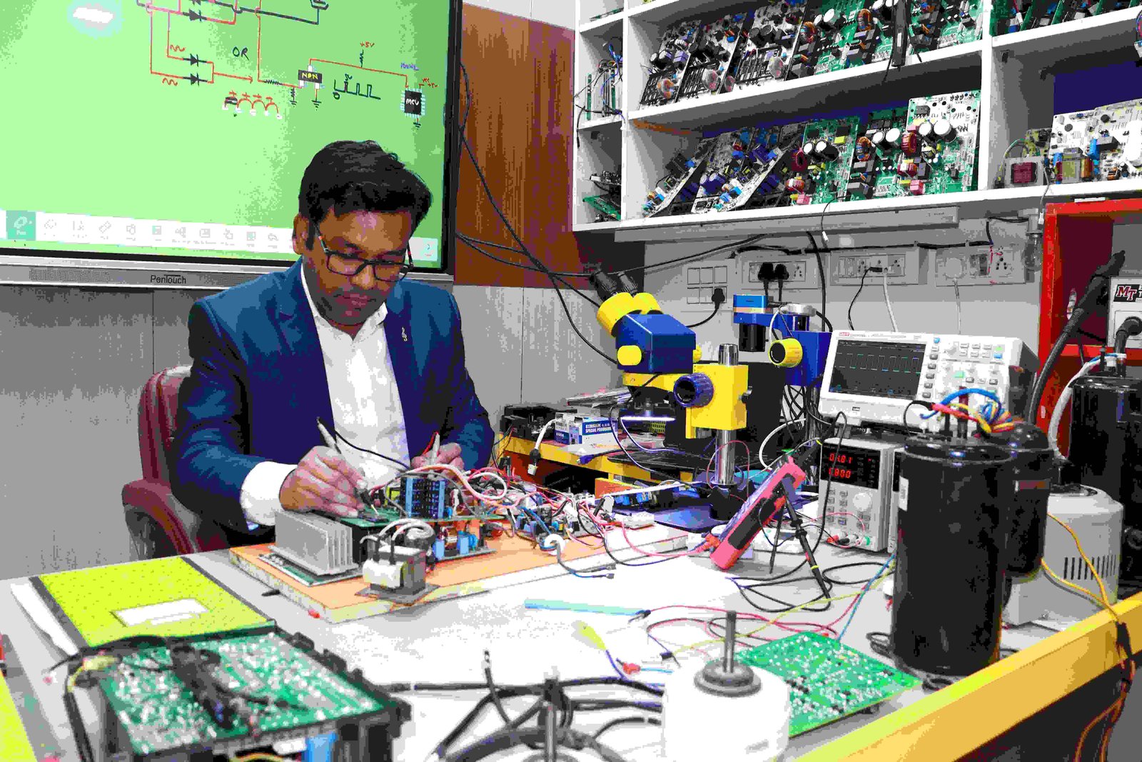 Mobile Repairing and Electronics training